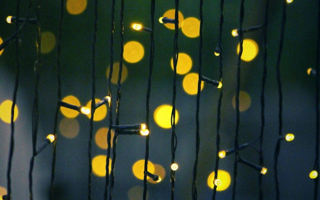 Natale a Saint-Raphäel: luci della stringa verde